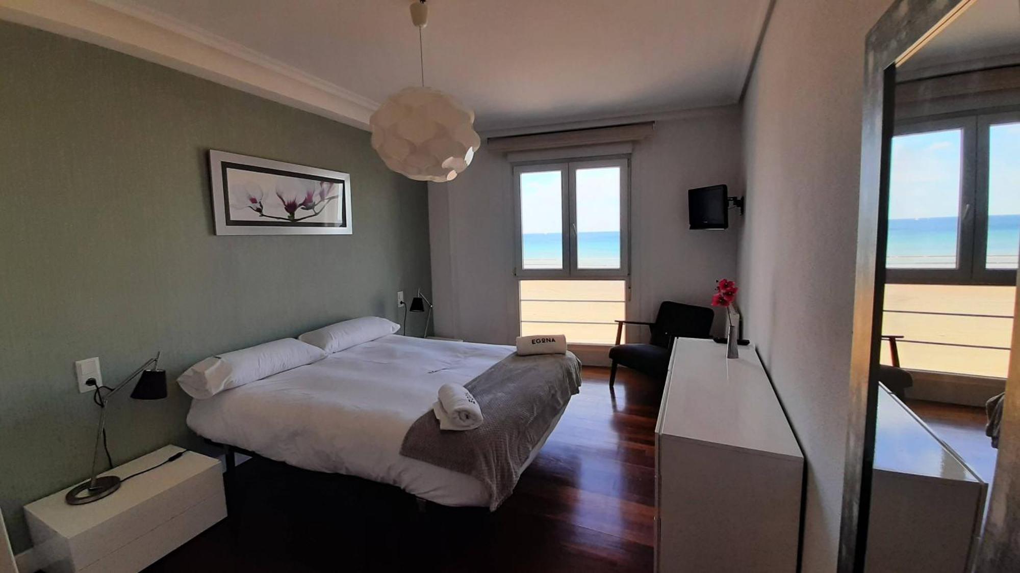 Апартаменты Egona - Baneru 3 Vivienda En 1 Linea De Playa Centro Ciudad Зараутц Экстерьер фото